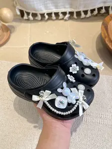Girls' Fashionable Colorful Floral Decor Wooden Clogs, Lightweight Non-Slip EVA Soft Sole, Breathable Comfort for Beach and Outdoor Play