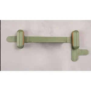 Adjustable wall organizer