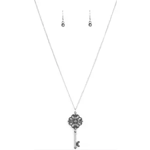 "got it On Lock" Vintage Inspired Key Pendant Necklace and Earrings Set