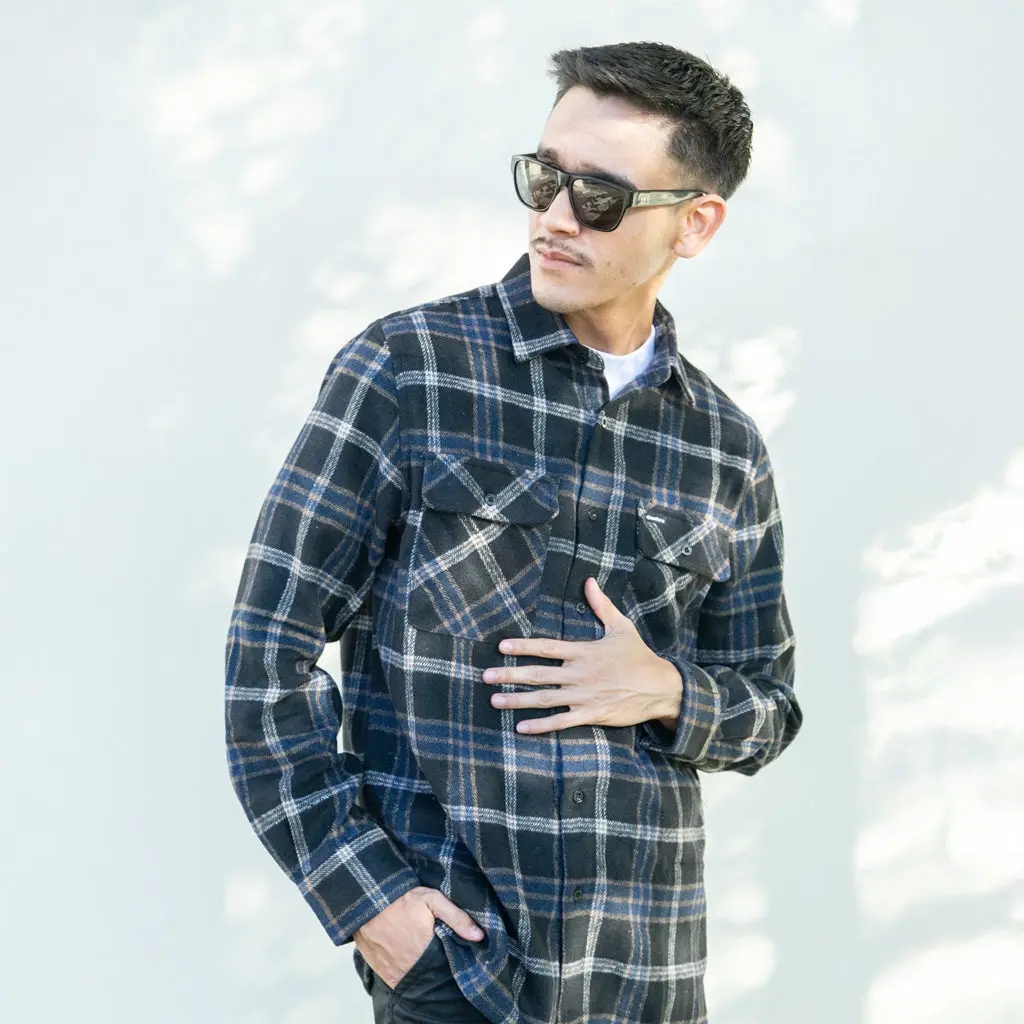 Gunthers Co Men's Checkered Heavyweight Cotton Long-Sleeve Button-Collared Birch Flannel Shirt - Black-Navy Plaid, Menswear Top with Hem Detail, Checkered Shirt, Cotton Heavyweight, Casual Wear