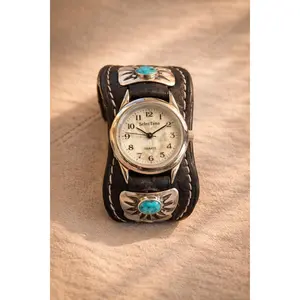 Women's Navajo Leather Analog Watch, Turquoise-Accented Quartz Wristwatch, Fashion Women's Wrist Accessory