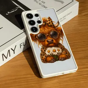 Cute Highland Cow with Leopard Print and Daisies for SAMSUNG S22/S23/S24/S25/ULTRA/PLUS/FE/Edge  Matte Magnetic Phone Case Comfortable grip Compatible with MagSafeRO3X0913044 Acrylic Fingerprint Wireless Smartphone