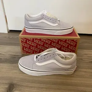 VANS WARD old Skool SHOES Gray White Unisex New In Box