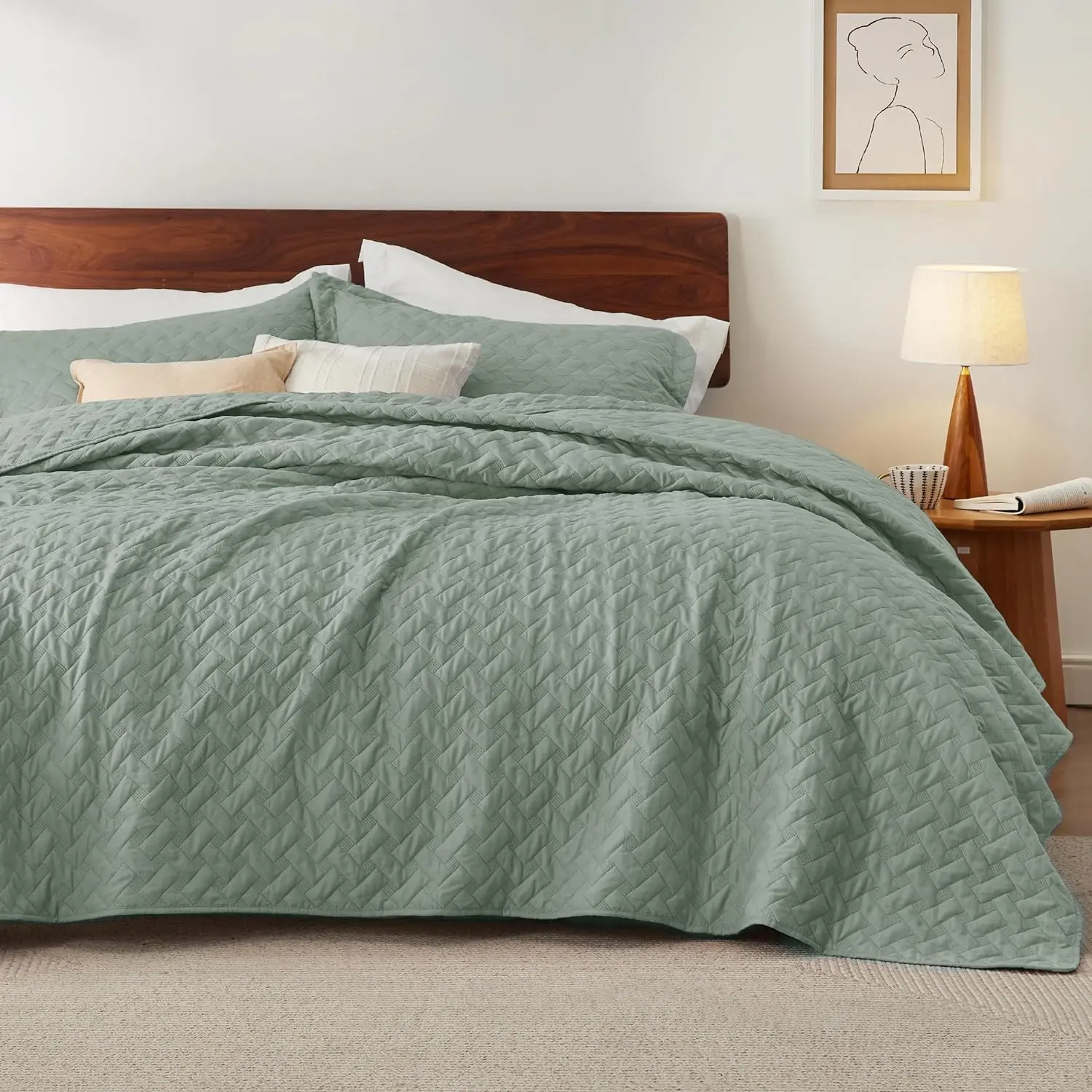 California King Quilt - Lightweight Summer Quilt Cal King - Sage Green Bedspread California King Size - Coverlet for Seasons (Includes 1 Quilt, 2 Pillow Shams)