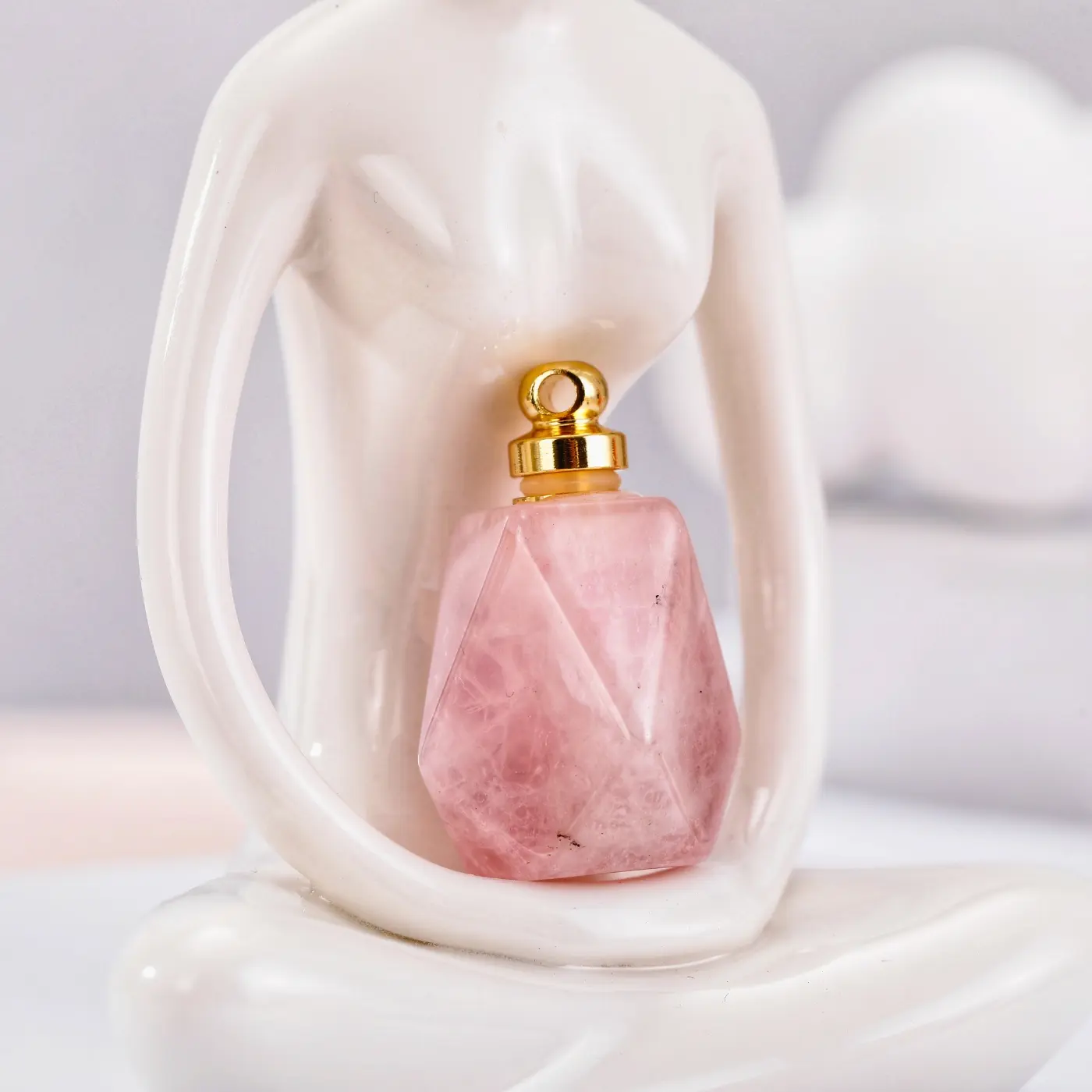 [Magic Crystal] Crystal Pendant, Perfume Bottle, Essential Oil, Spray, Canister Tin, Portable, Gift, Beauty, Dual Organiser, Decorative Article, Deals for You Days- Holiday Decor, Christmas, Halloween, New Year, Valentine's Day,Easter