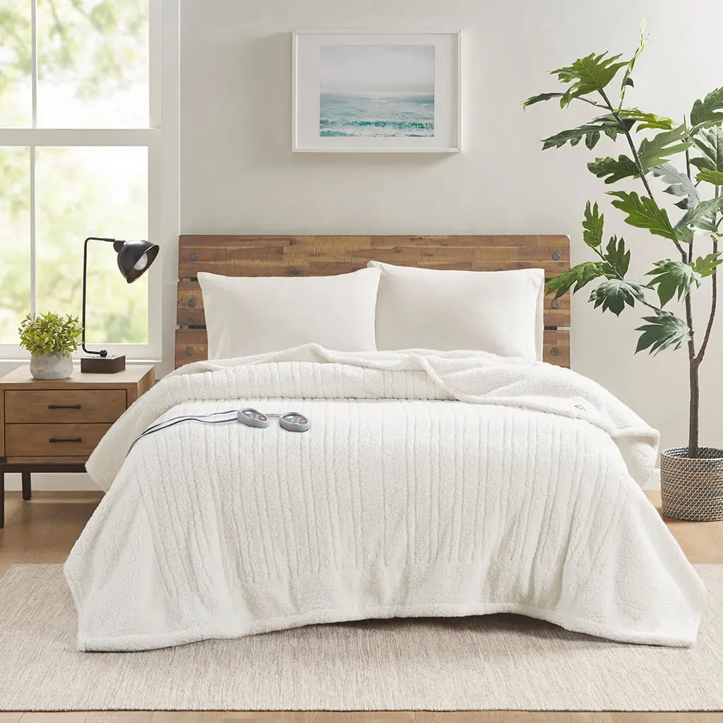 Cozy Warm Full Size Sherpa Fleece Heated Blanket - Sleep Philosophy 360 Stand True North TN54-0492, Ivory, 80x84x0.25 in., Cozy Warm Blanket