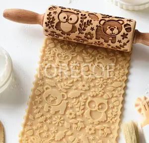 1pc Little Bear and Owl Pattern Christmas Embossed Wooden Rolling Pin for Baking, Deep Engraved Christmas Cookie Cutter Embossed Cookies, Cute Kitchen Decor DIY Tool, Suitable as a Christmas, Thanksgiving, Mother's Day, or party gift tiktokshopspringglowu