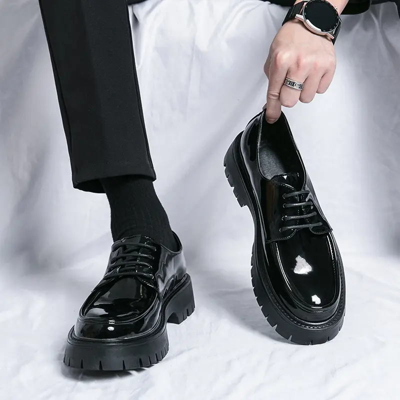 Men's Black Patent Leather Derby Shoes Chunky Lug Sole Lace Up Dress Shoes Platform Oxford Style Formal Business Casual Comfortable Walking Party Wedding Streetwear Low Top Shoes With Padded Collar Durable Traction Outsole