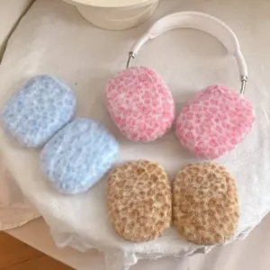 Apple AirPods Max/max2 Headset Case, Snow Leopard Pattern, Universal Anti-Drop Plush Earphone Protector, Compatible with AirPods Max/max2, Earphone Protective Cover