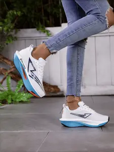 Women's Spring Road Running Shoes, Breathable Casual Sports Shoes with Carbon Plate Technology, Lightweight Anti-Slip Sneakers for Running, Walking, Training, Sporty Running Shoes