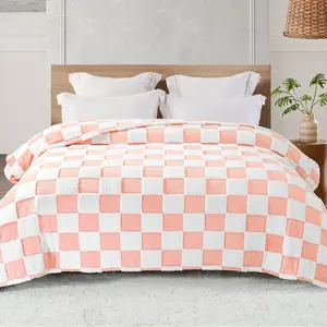 Fleece Checkered Blanket King Size, Cozy Lightweight Fuzzy Blanket for Bed, Suitable for All Seasons, Pink, 90" x 104"