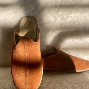 Copper Grounding Turkish Leather Mules