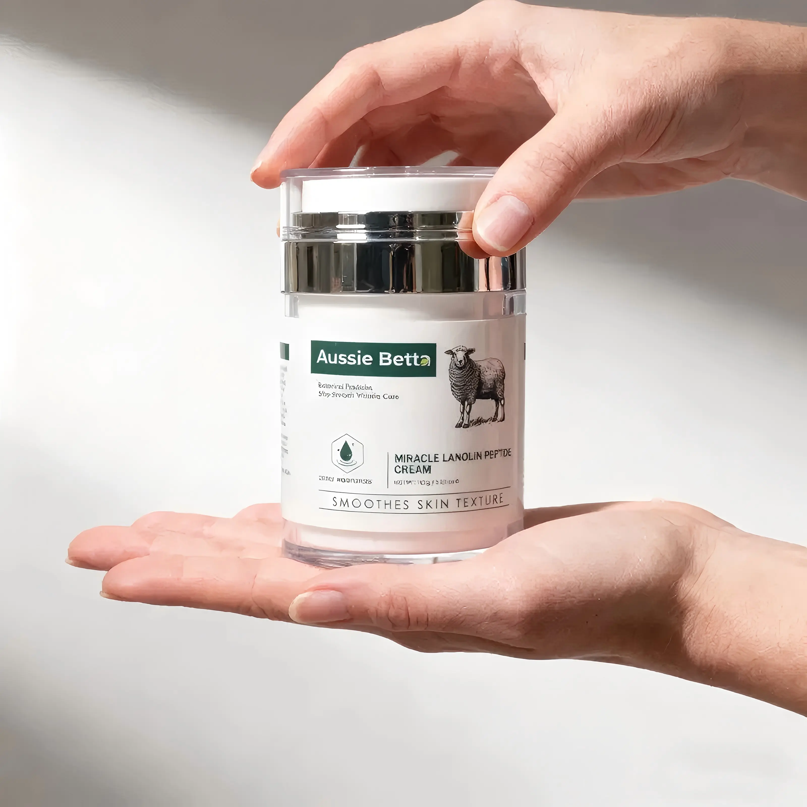 Aussie Betta High-Performance Luxury Cream | Miracle Lanolin Peptide Cream – Luxury Anti-Aging Moisturizer with Shea Butter, Multi-Peptide Complex & Retinol | Deep Hydration, Firming & Glow & Repair | Premium Press-Pump Design| Gift Christmas Skincare