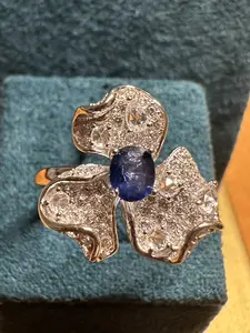 <PingEast Jewelry>LANBS207--0.5 Carat Natural Royal Blue Sapphire Floral-Shaped Ring, Set in 925 Sterling Silver (with Certificate)