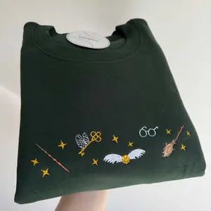 Wizard School Embroidered Sweatshirt, Wizard Wand Harry Potter Sweatshirt, Embroidered Sweatshirt Menswear Hoodie
