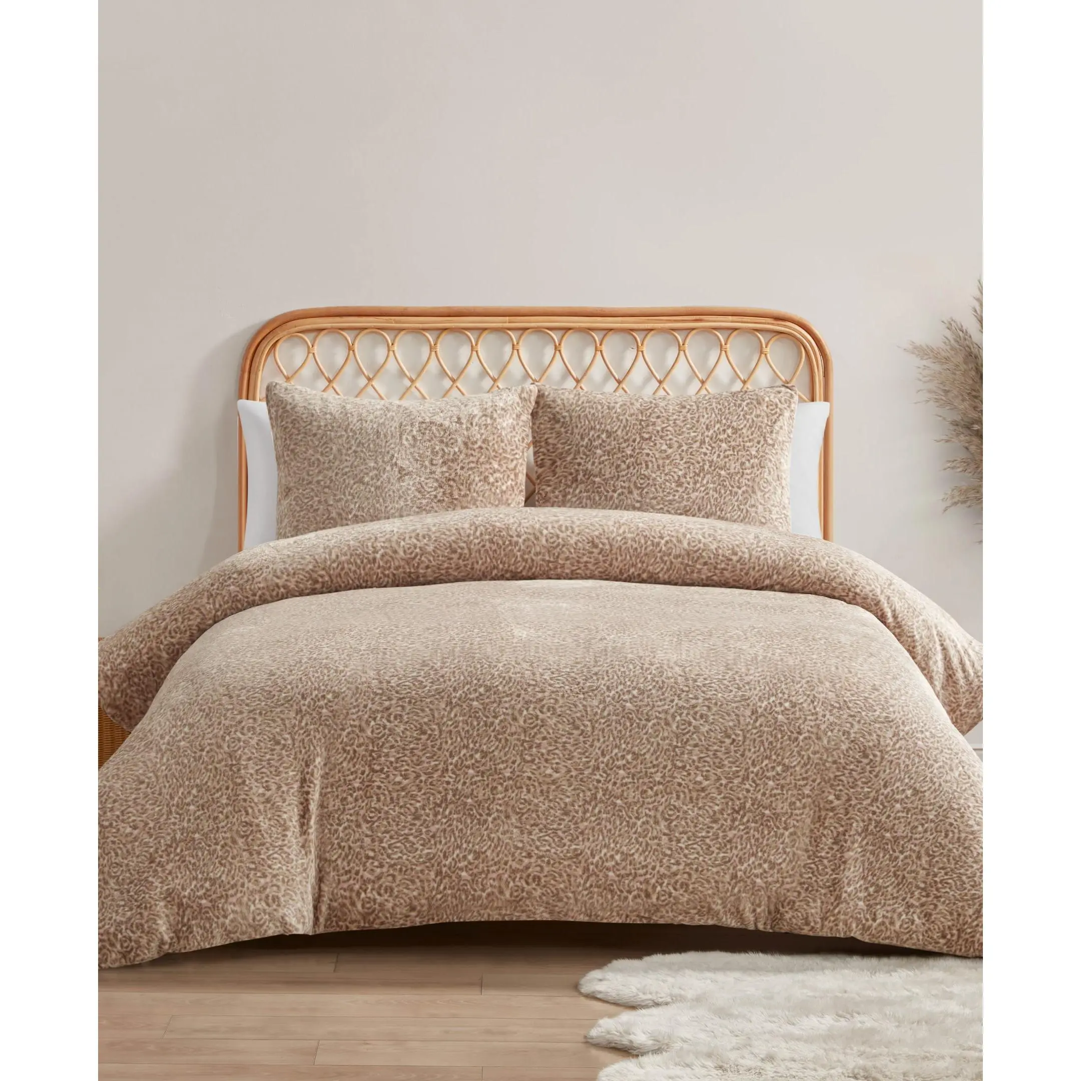 Leopard Printed Brushed Poly Comforter Set - King Set, Animal Prints, Soft Design, Machine Washable, Cozy Look