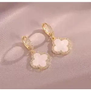 Four Leaf Clover Earrings for Women Elegant Classic Chic Style Copper Gold Plated Light Luxury Sparkling Zircon Ear Jewelry Fashion Accessories for Clean Girl Style