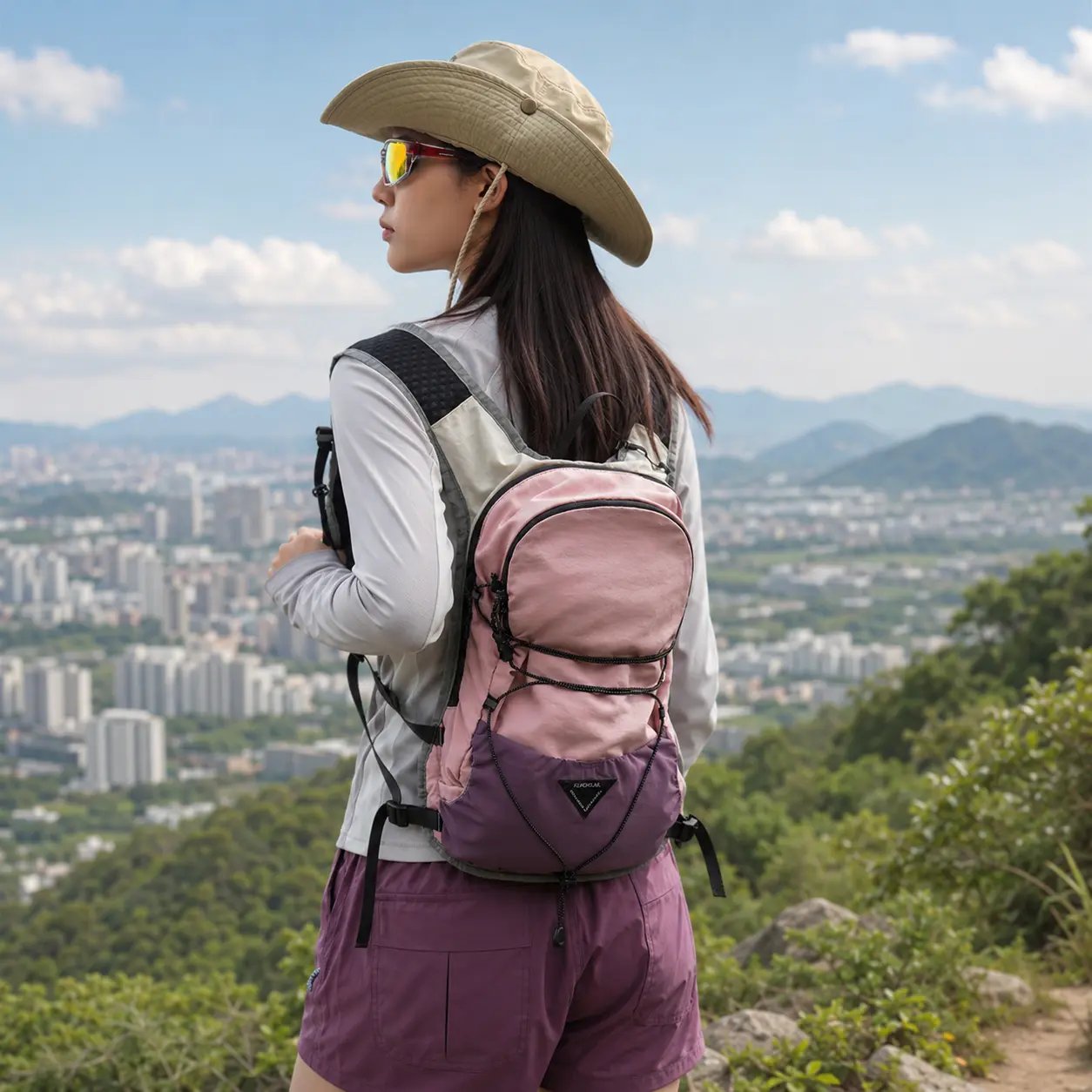 Trail Running Hydration Vest Backpack, Lightweight Comfortable Hiking Pack with Front Pockets, Adjustable Chest Straps, Breathable Mesh Back, Key Hook, Reflective Details, Vest Shape, Quick Access