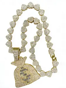 A money bag pendant studded with gemstones is paired with a 24-foot-long heart-shaped necklace.