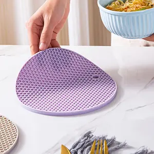 2pcs Heat Insulation Mat, 6.9in,Heat Resistant Trivets For Pots And Pans, Round Placemat, Countertop Protector, Kitchen Coasters