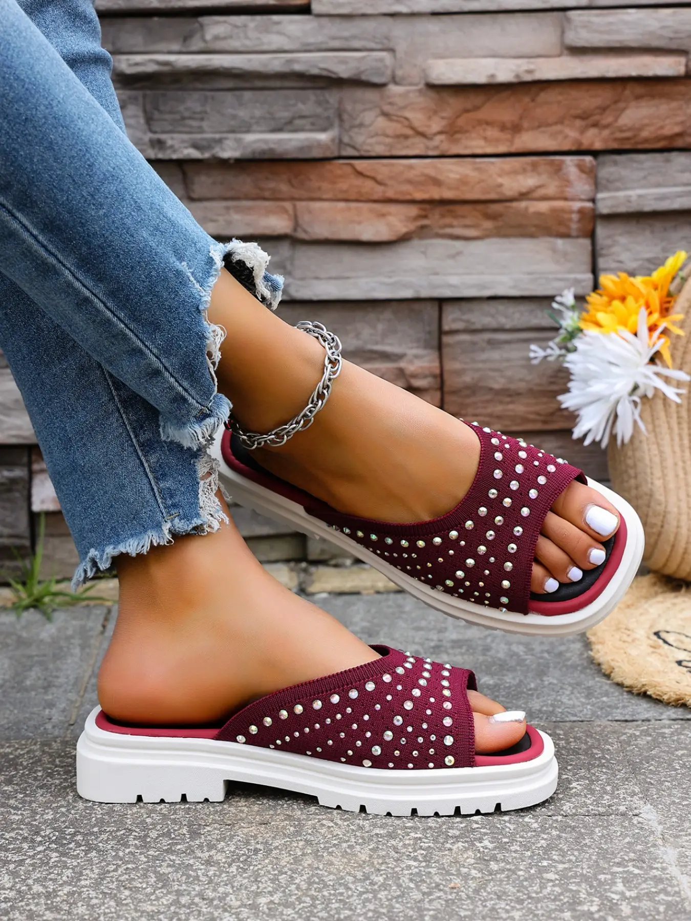 2026 summer knitted sandals for women, Open toe slippers, Anti slip slippers, embellished with rhinestones, non slip sole, gentle upper, comfortable to wear, one-piece slippers, versatile knitted sandals, available in multiple colors