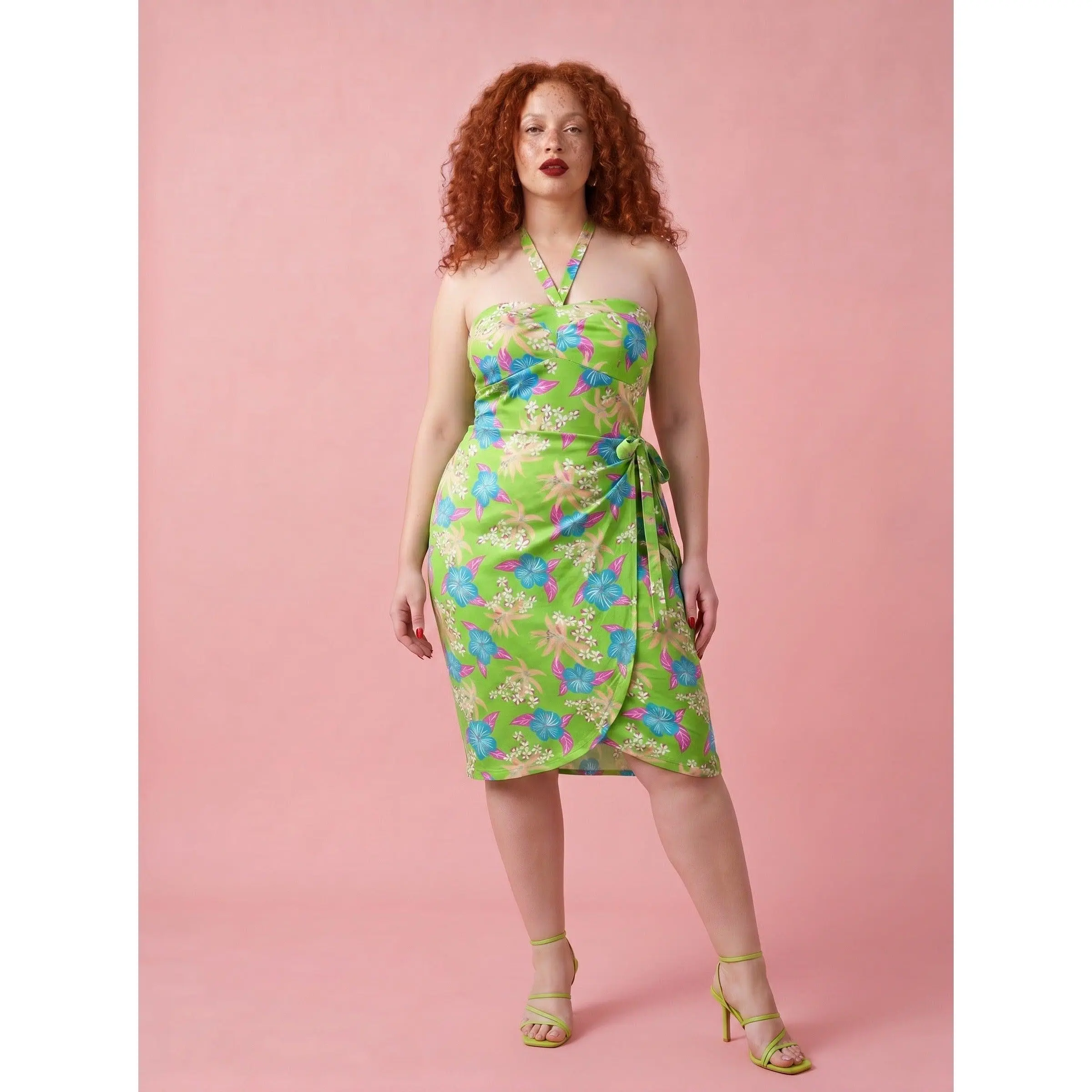 Serena Wiggle Dress in Tropical Hibiscus Green