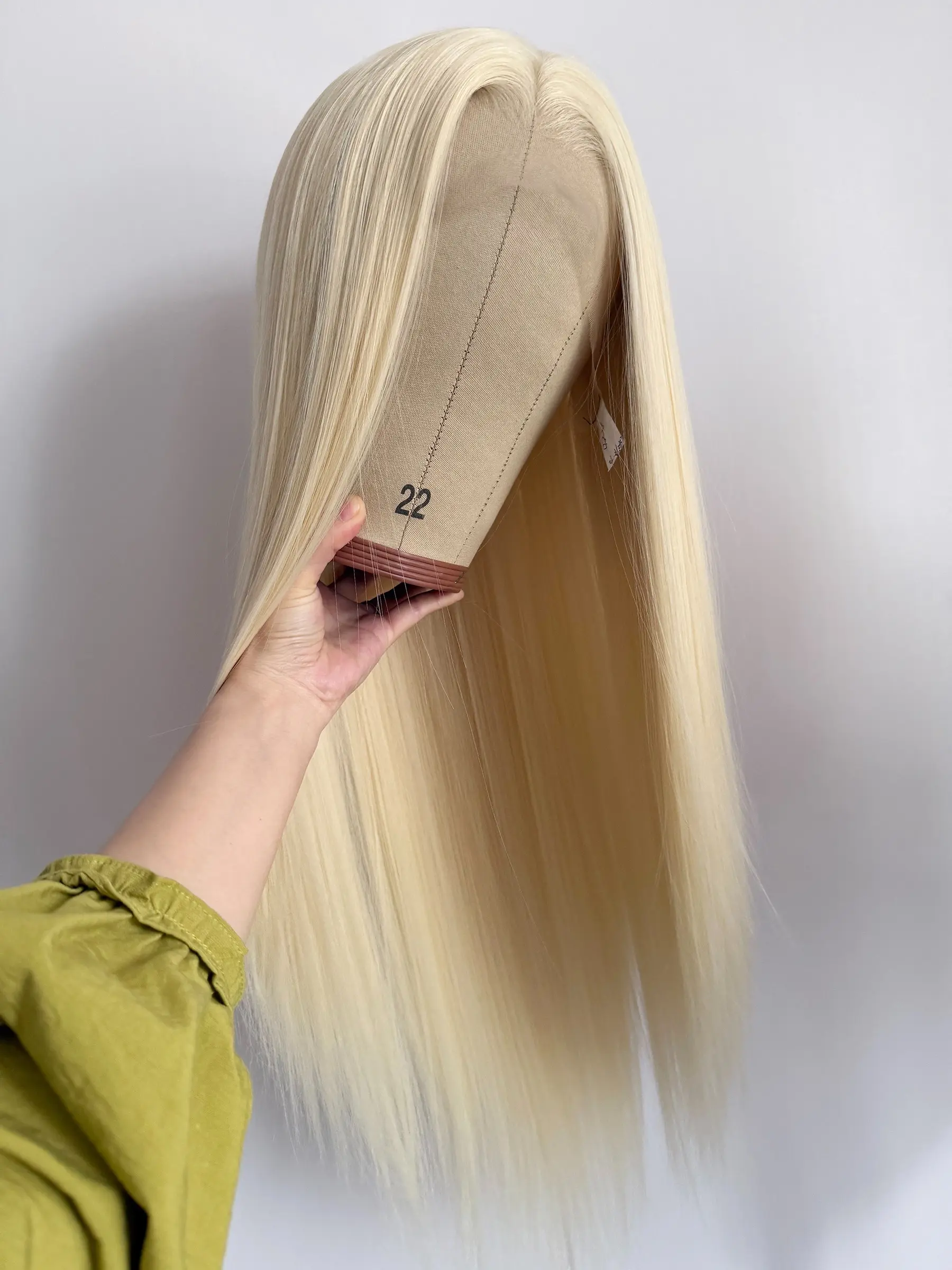 26Inch 613 Blonde Long Silky Straight Wig, 13x4 Lace Front Wigs for Women,Heat Resistant Synthetic Fiber, Natural Hairline, Transparent Lace, Elegant Wig, Suitable for Daily Wear, Women's Fashion