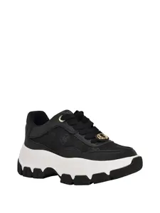 GUESS Female Berrett Lace-Up Platform Sneakers