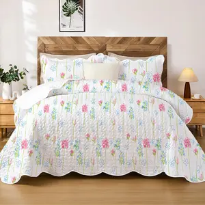 Ultra-thin Fresh Floral Quilt, 3-Side Scalloped Edge Design, 3-Piece Bedding Set, Machine Washable All-Season Bedspread