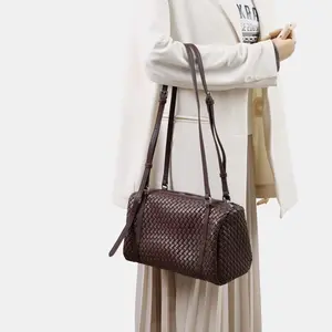 Woven Leather Underarm Shoulder Bag for Women Elegant Baguette Purse in Black with Adjustable Strap and Chic Design