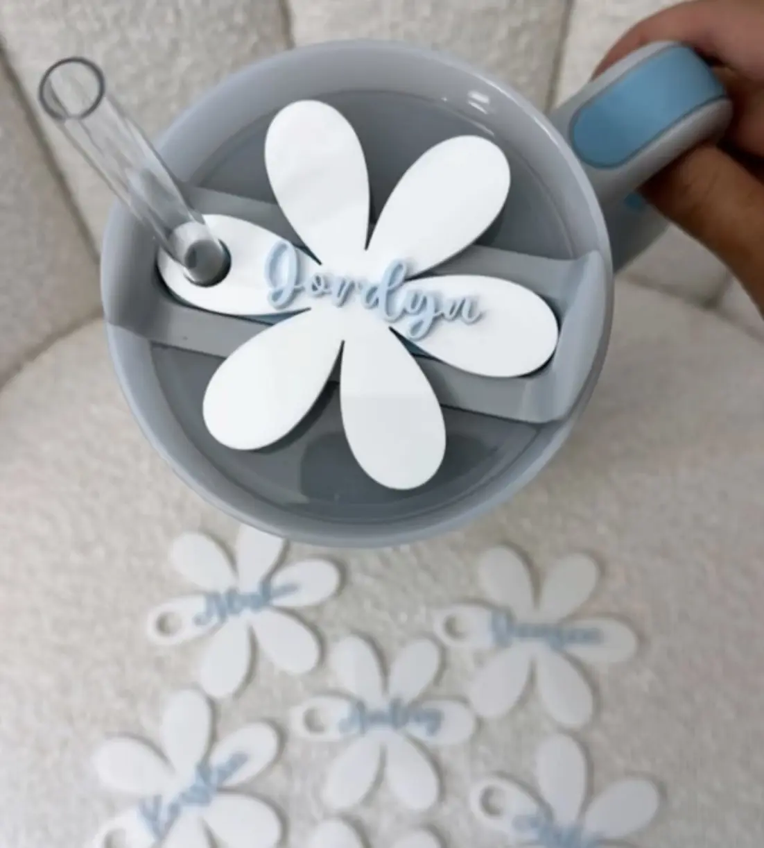 Custom Name Daisy Topper for H2.0 Stnly Tmblr
