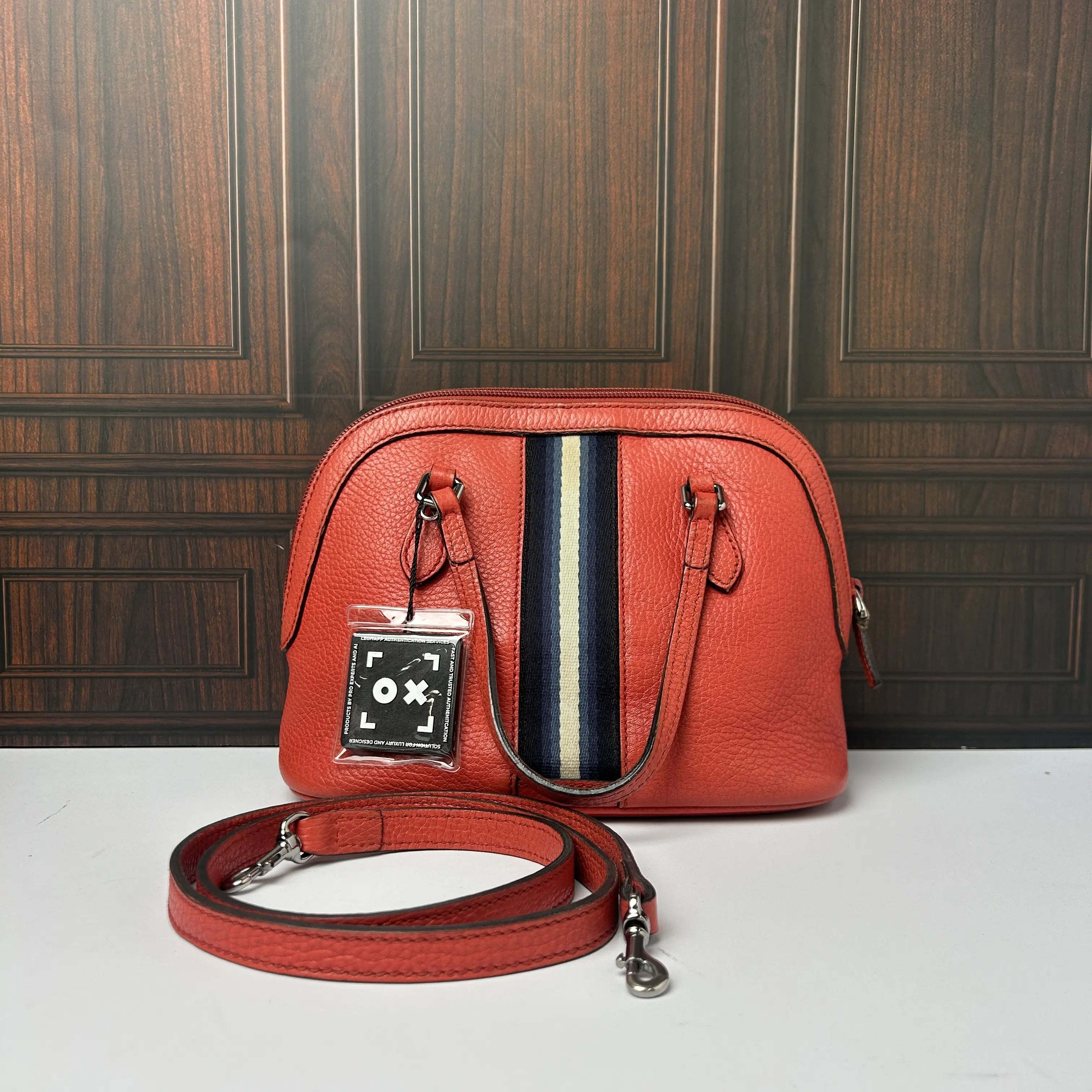Pre-owned GUCCI Orange Red Striped Shell Handbag 888