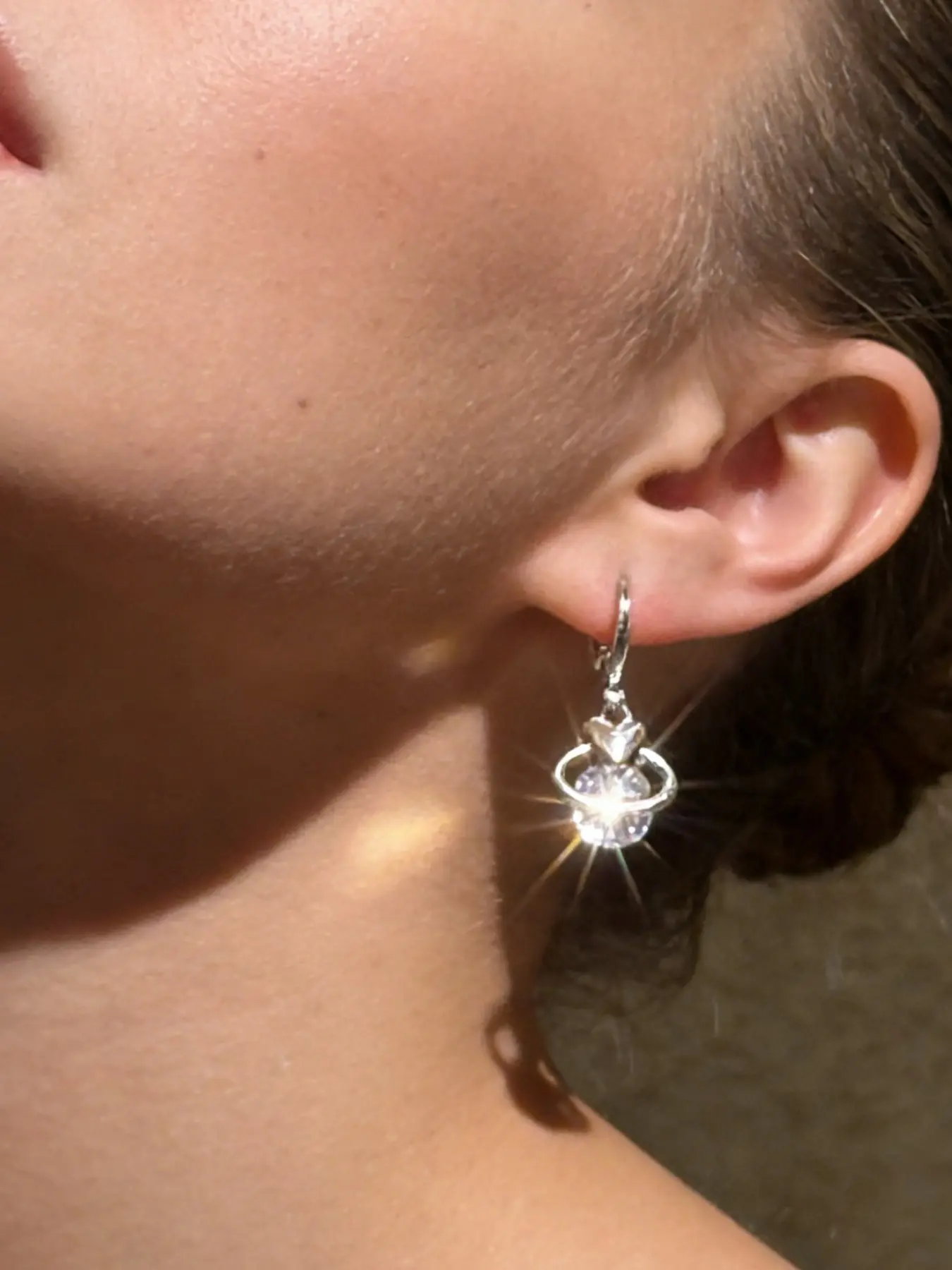 1 pair of sparkling love-themed planet-shaped earrings, stylish and elegant versatile exquisite ear accessories, perfect gifts for ladies