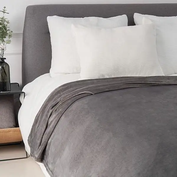 South Street Loft 100% Polyester Plush Blanket South Street Loft 100% Polyester Plush Blanket
