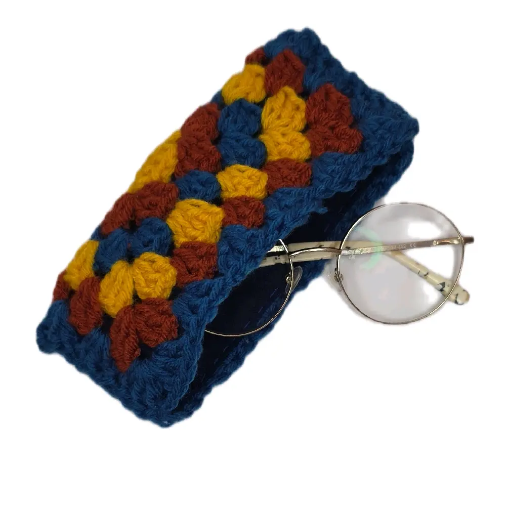 Crochet Eyeglass Pouch - Colorful Knitted Design for Safe Storage of Glasses