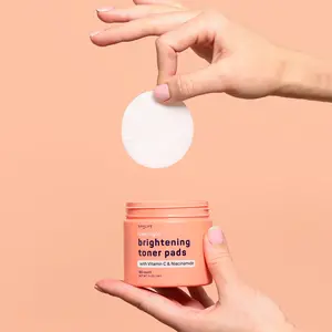 Love & Light Brightening Toner Pads – For Uneven Skin Tone, Dark Spots & Discoloration, Clogged Pores, Dullness with Vitamin C, Niacinamide, & Hyaluronic Acid – Toner Pads for Face -  Moisturize & Hydrate Moisture Skincare