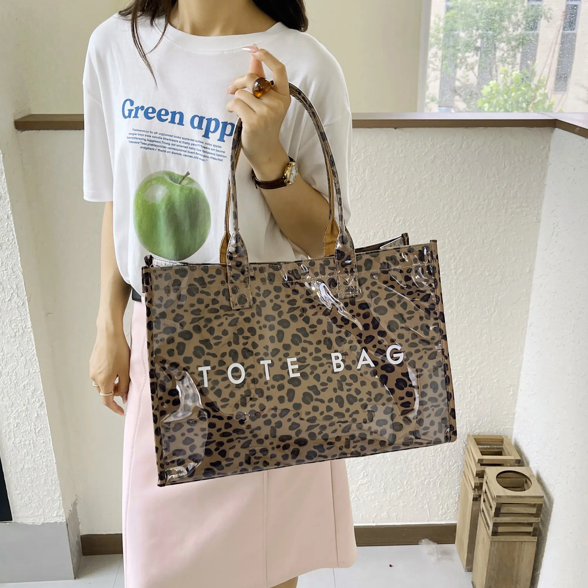 GEVGRTM Women's Waterproof Base Weekender Tote Bag - Large-Capacity, Magneto Multifunctional Handbag with Handle Strap, Work & Beach Everyday Bag (Rain? No Worries, Fits School Use)