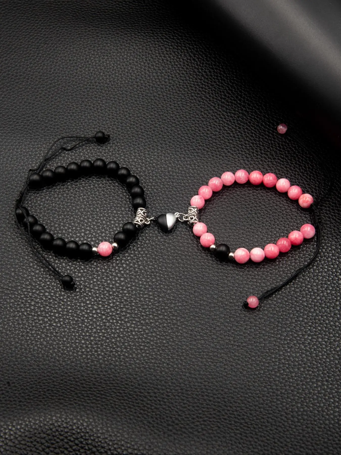 Magnetic Couple Bracelet, Fashionable Couple Bracelet, Heart Connection Bracelet, Handmade Gift for Valentine's Day & Graduation, Heart Shaped Bracelet, Matching Heart Bracelets, Bracelet Jewelry