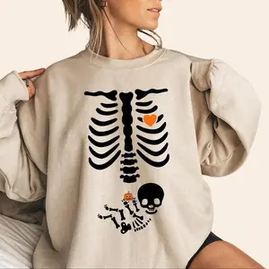 Halloween Skeleton Pregnant Women’s Sweatshirt, Funny Pregnancy Announcement Sweatshirt 2025, Pregnant Women’s Clothing, Expectant Mom, Autumn New Mom’s Sweatshirt
