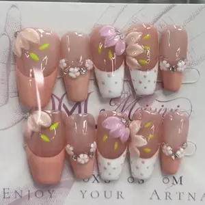 Holly(9379)gc.$30 for 15 pairs press‑on nails random box！Random stylish designs, click link to get your surprise～