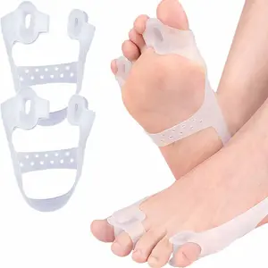 A pair of hallux valgus resistance bands, double-hole bunion and overlapping toe separator, flexible anti-abrasion little toe elastic resistance band, suitable for the big toe and little toe, suitable for most people, providing day and night support