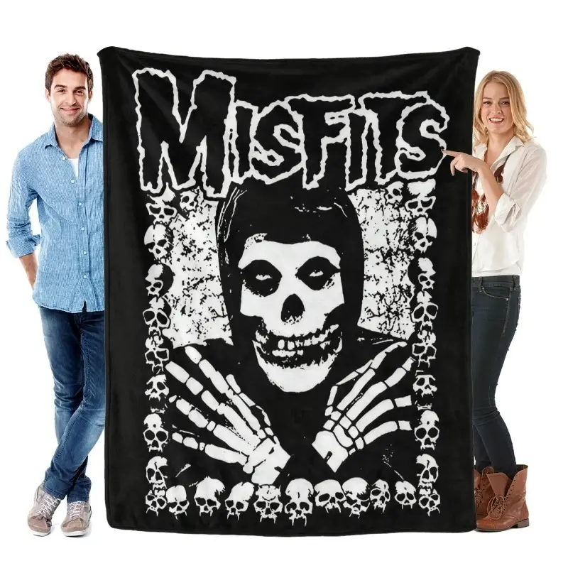 Misfits Skull Graphic Flannel Throw Blanket - Iconic Punk Rock Design, Bold Motifs, Wrinkle Resistant, Soft, Anti-Shrinkage, Dry at Low Temperature, Hang to Dry, Home Bedroom Use, Ideal Valentine Gift for Child, Father's Day, Swaddle Blankets, Breathable