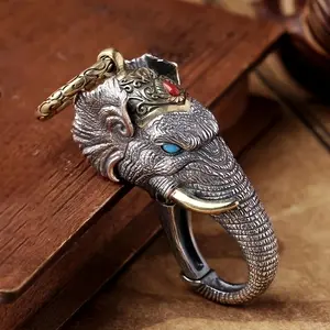 Exquisite Car Keychain - Personalized Retro Silvery Decoration for Men & Women, Popular on the Internet