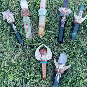 Magic wands. Varitas de cuarzo Multicoloured Neon