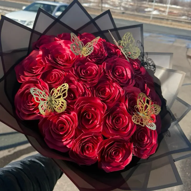 Ramo de Rosas Eternas de Lujo – Regalo Romántico y Decoración Elegante