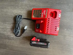 Milwaukee M18 Compact 1.5 battery and charger Milwaukee M18 Compact 1.5 battery and charger
