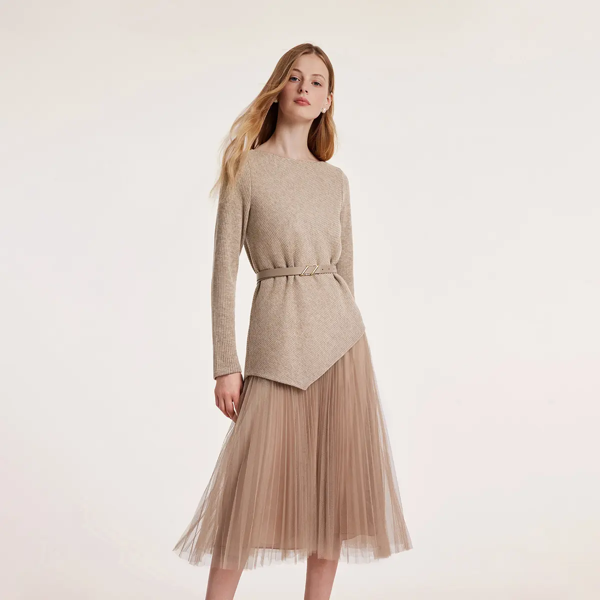 GOELIA Asymmetrical Hem Top And Tulle Women Skirt With Belt Two-Piece Set
