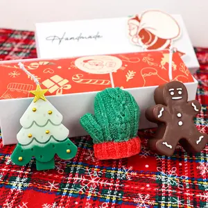 Creative Handmade Scented Candle Gift Set, Christmas Tree Snowman Gloves Aromatherapy Candles, Perfect for Valentine's Day, Mother's Day, Holidays, Handmade Flower Candle