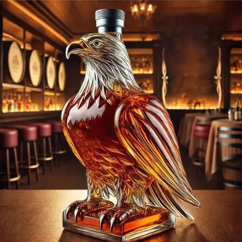 Novelty Eagle Design Whiskey Decanter, Premium Decorative Clear Glass Liquor Bottle, Ideal Gift for Him, Man Cave & Bar Ornament, Home Bar Accessories, Barware, Drink Accessories, Decoration, Whisky