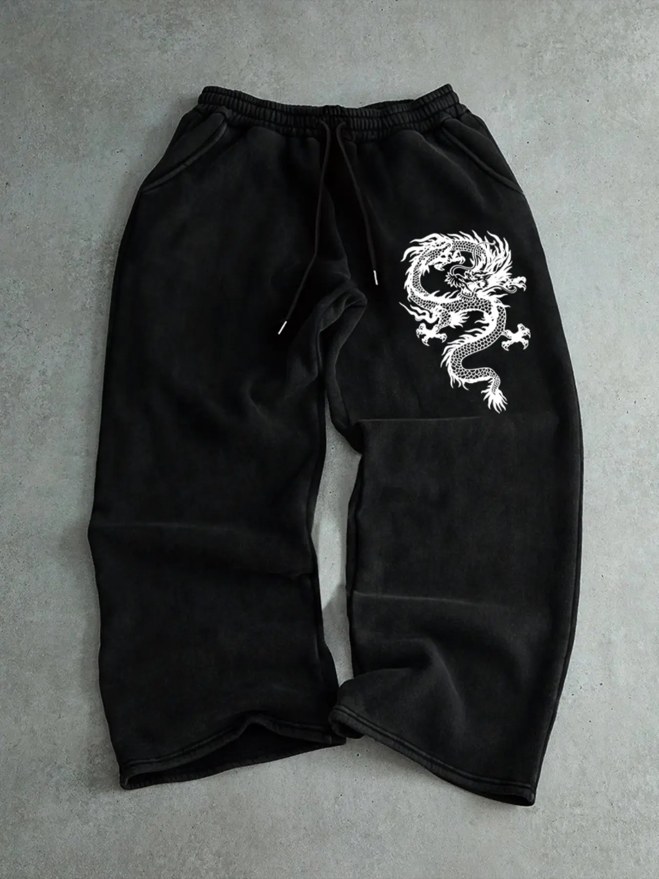 Gothic Black Dragon Print Baggy Joggers, Oriental Dragon Graphic Streetwear Pants, Elastic Waist Casual Sweatpants, Baggy Jogging Pants for Men/Women.